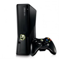 Microsoft - Consola Xbox 360 de 4GB - Negro